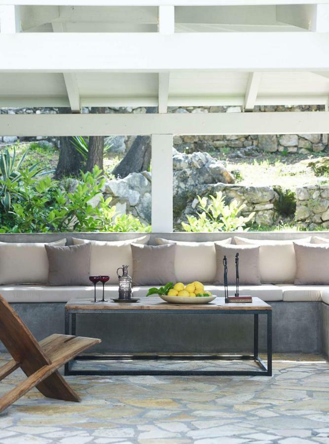 Villa Ioli- Beachfront Luxury Residence Igoumenítsa Eksteriør bilde